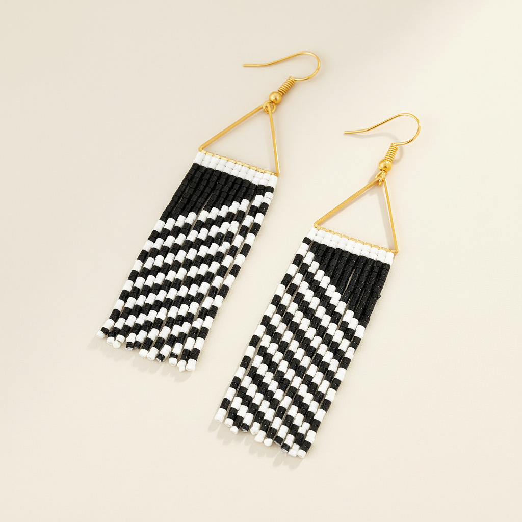 Muse Beaded Fringe Earrings – Black & White